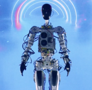 テスラCEO、ヒト型ロボット披露